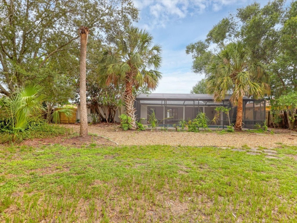 2102 Country Meadows Place Sarasota FL 34235 A4657917 image38