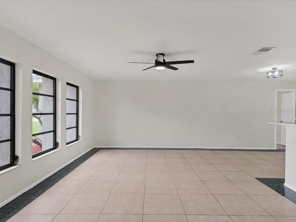 2102 Country Meadows Place Sarasota FL 34235 A4657917 image4