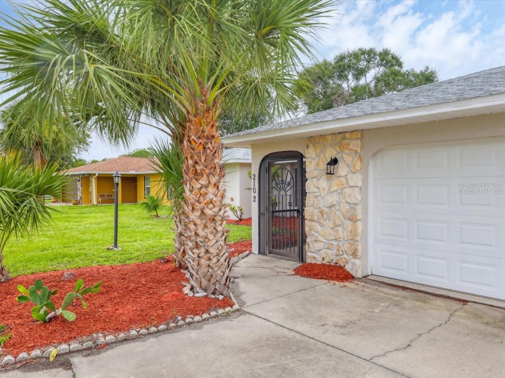 2102 Country Meadows Place Sarasota FL 34235 A4657917 image41
