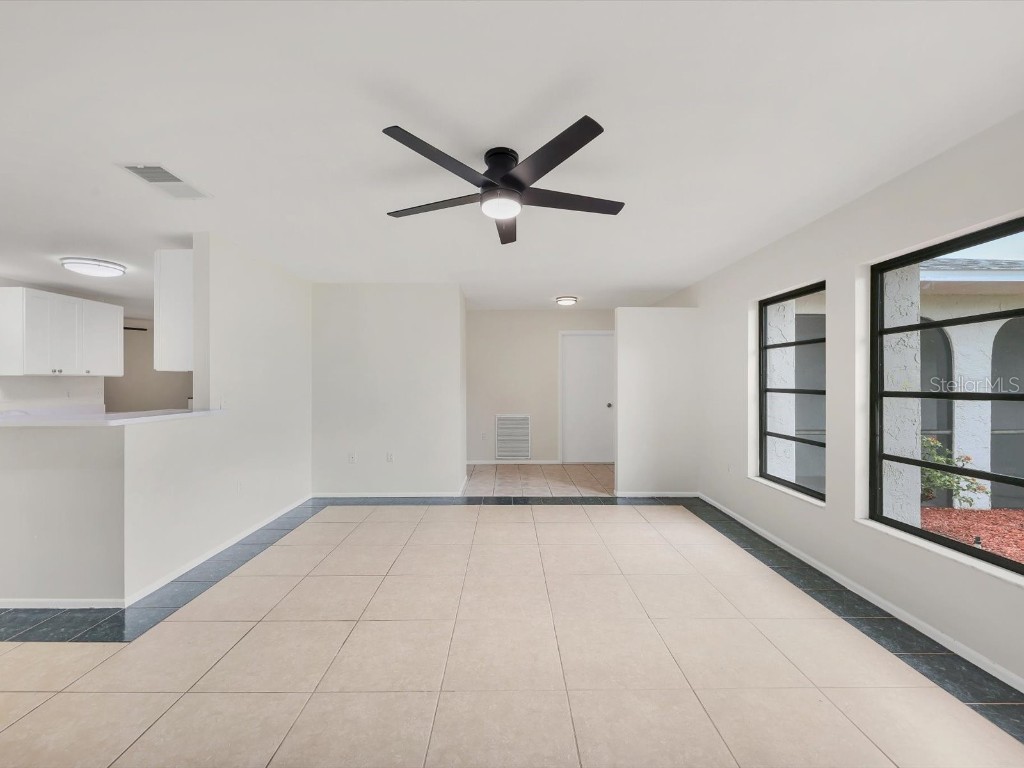 2102 Country Meadows Place Sarasota FL 34235 A4657917 image8