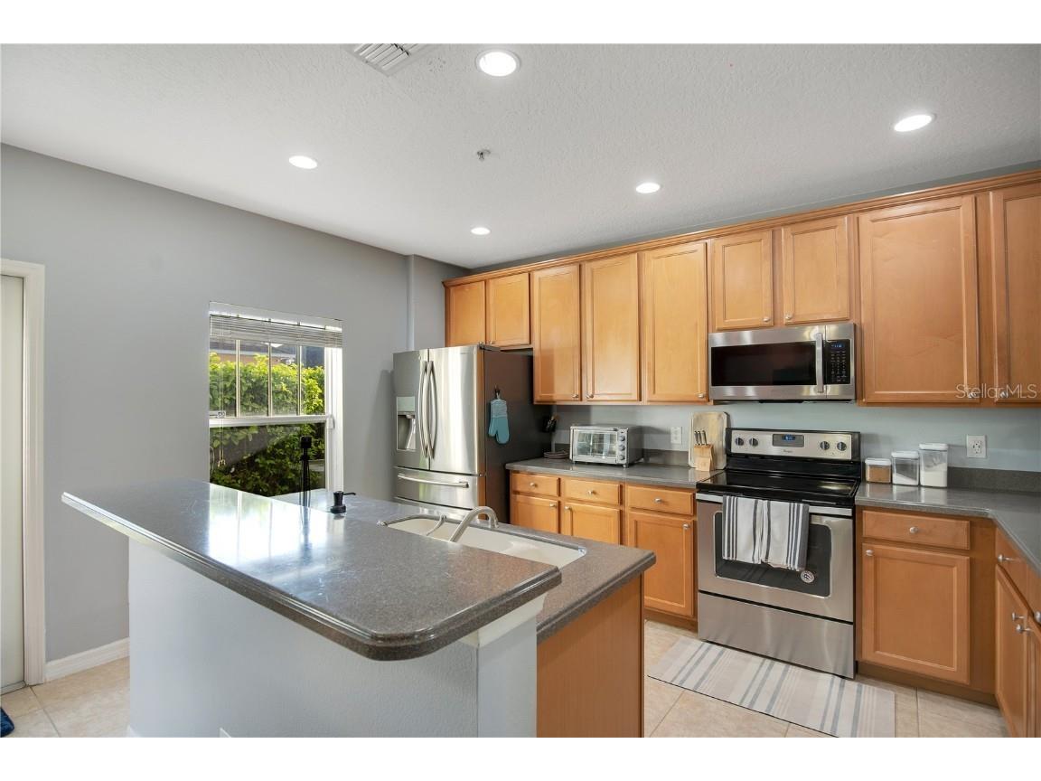 2102 Cypress Bay Boulevard Kissimmee FL 34743 O6251886 image10