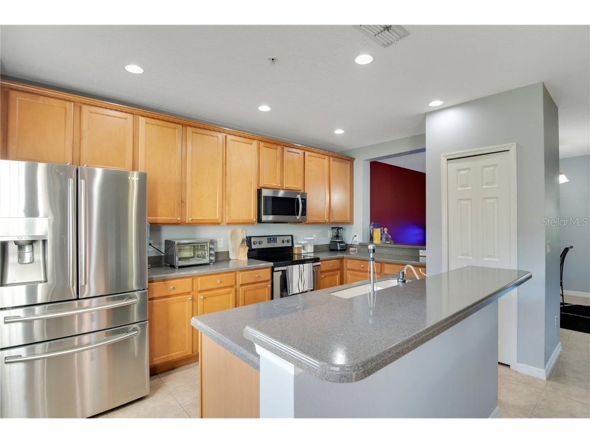 2102 Cypress Bay Boulevard Kissimmee FL 34743 O6251886 image11