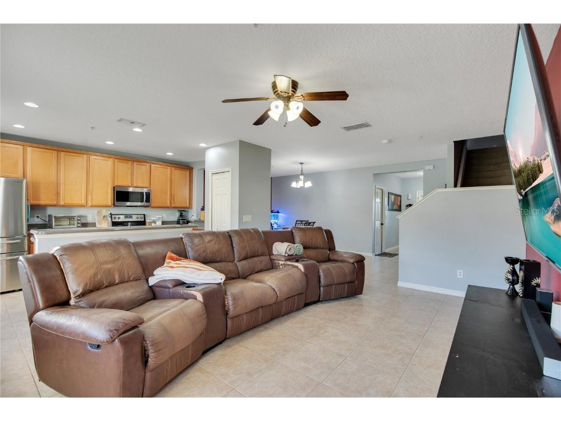 2102 Cypress Bay Boulevard Kissimmee FL 34743 O6251886 image9