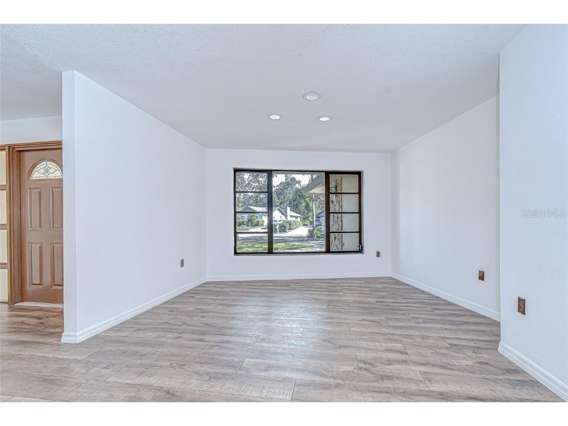 2102 Doefield Court Valrico FL 33596 TB8446897 image5