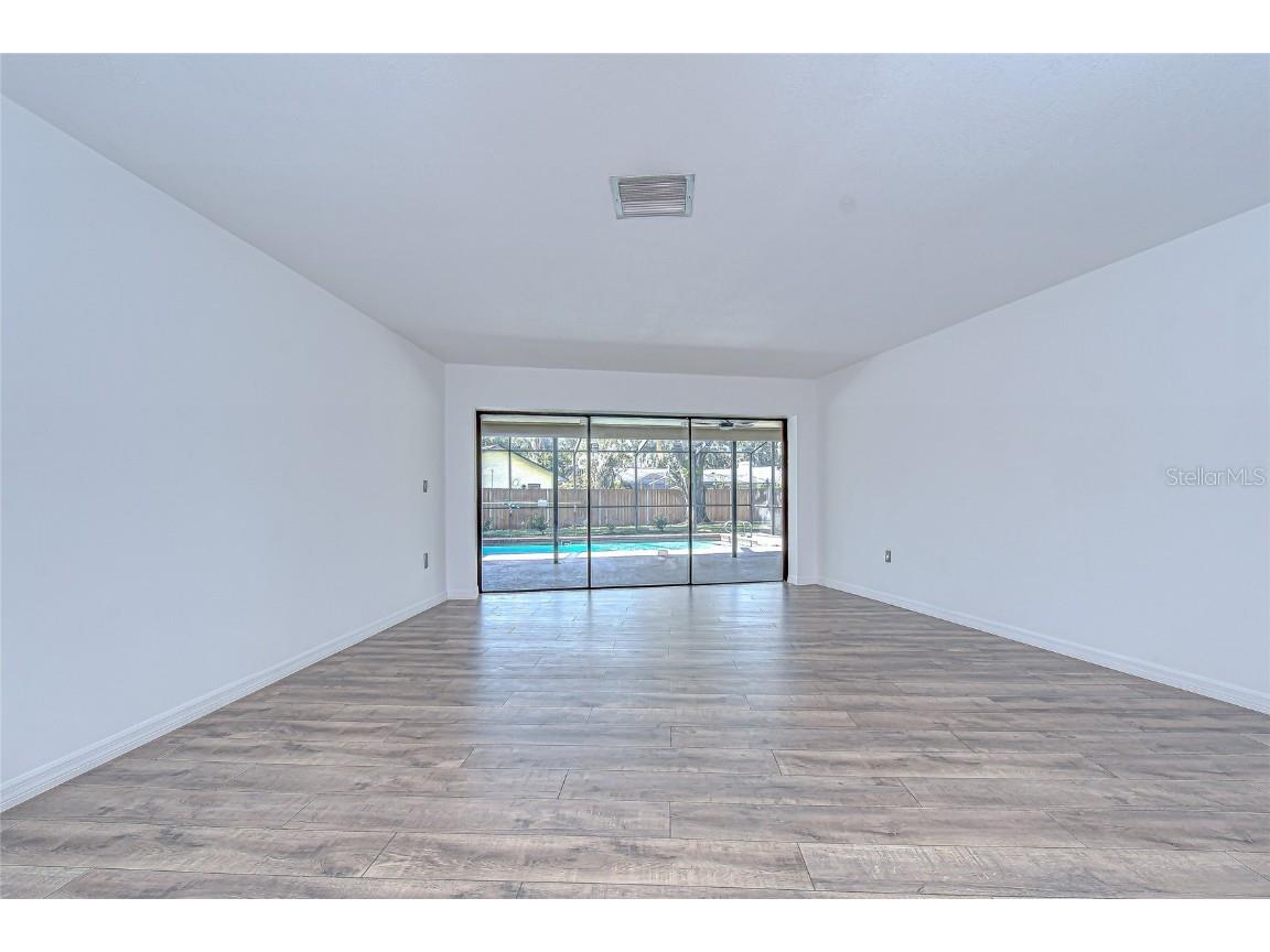 2102 Doefield Court Valrico FL 33596 TB8446897 image7