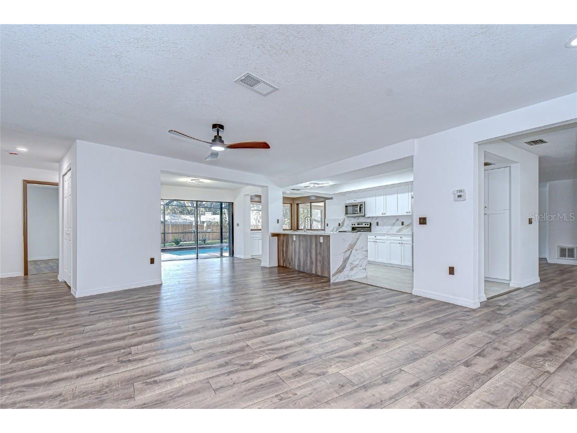 2102 Doefield Court Valrico FL 33596 TB8446897 image8