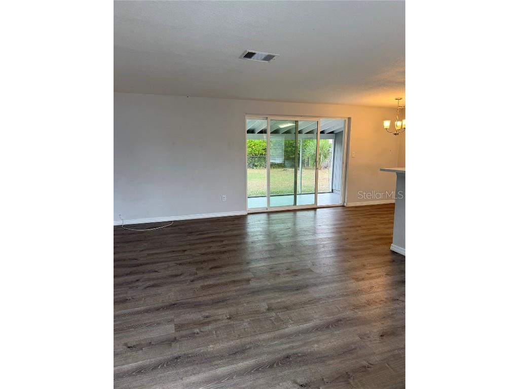 2102 E 115th Avenue Tampa FL 33612 TB8453858 image5