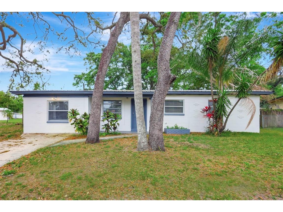 2102 E Bougainvillea Avenue Tampa FL 33612 TB8372097 image1