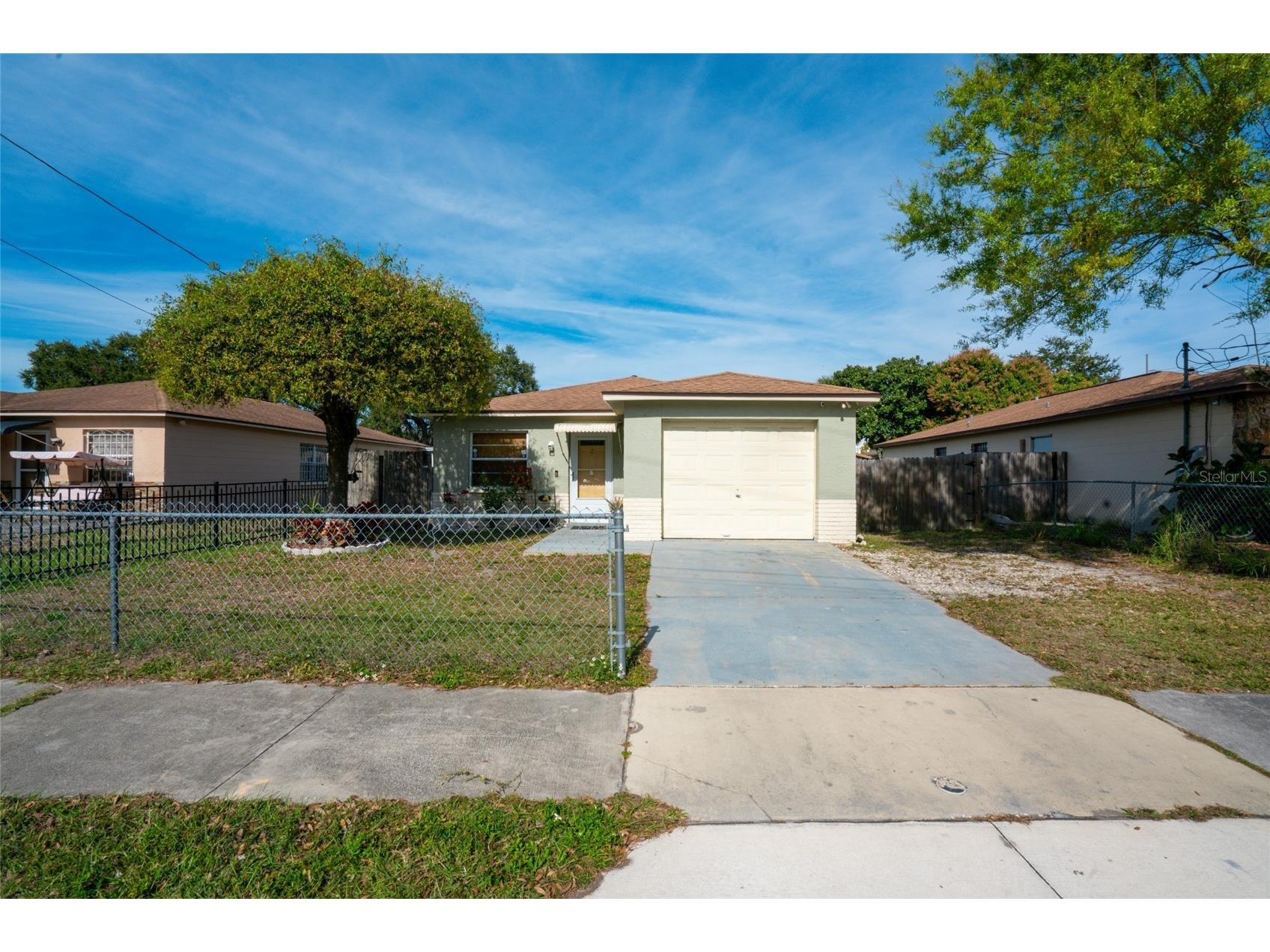 2102 E Frierson Avenue Tampa FL 33610 TB8465038 image1