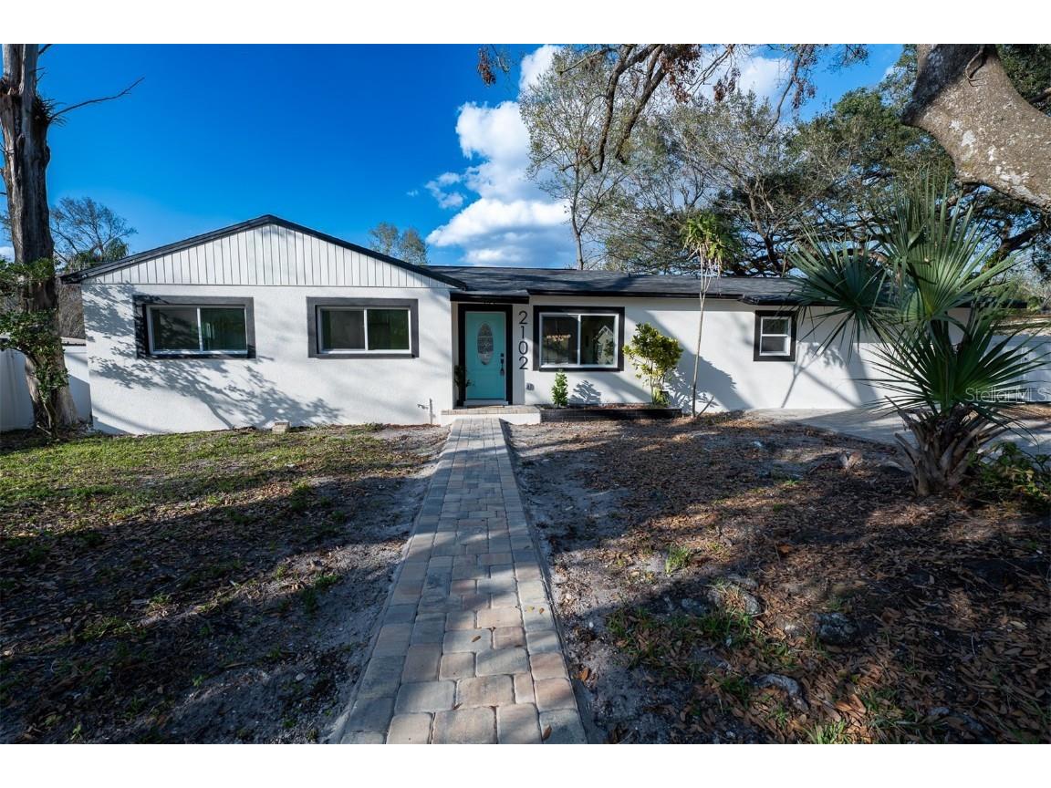 2102 E Hamilton Avenue Tampa FL 33610 TB8352365 image1