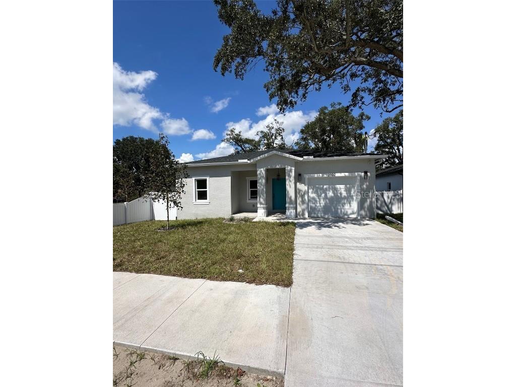 2102 E North Bay Street Tampa FL 33610 T3549651 image1