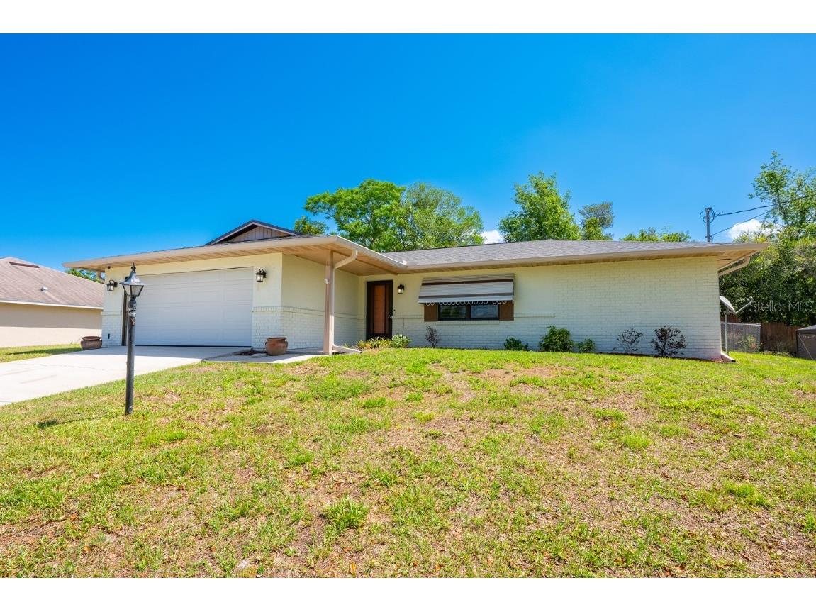 2102 E Parkton Drive Deltona FL 32725 O6298485 image1