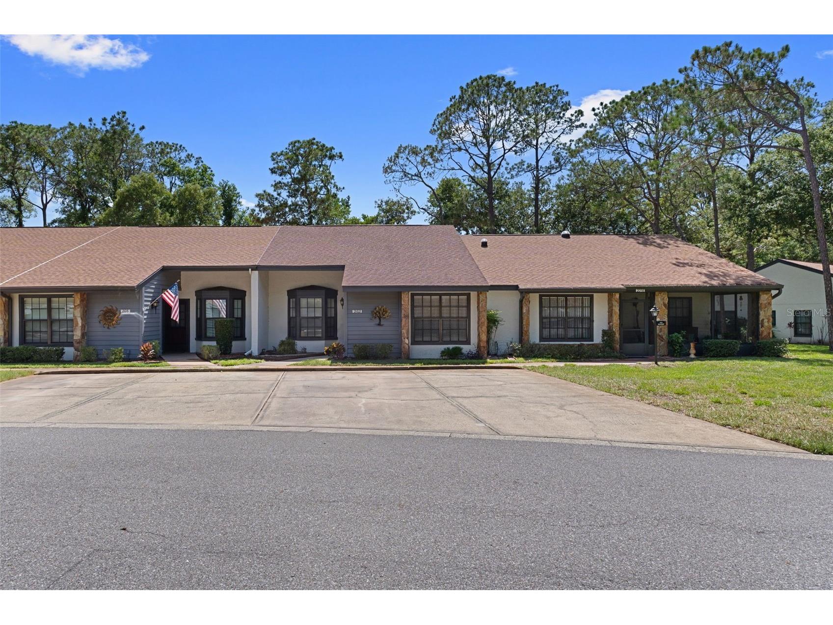 2102 Forester Way Spring Hill FL 34606 W7887038 image1