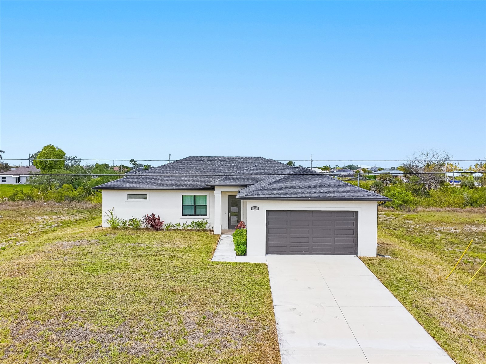 2102 NW 6th Place Cape Coral FL 33993 - LOCH NESS CANAL C7525042 image1