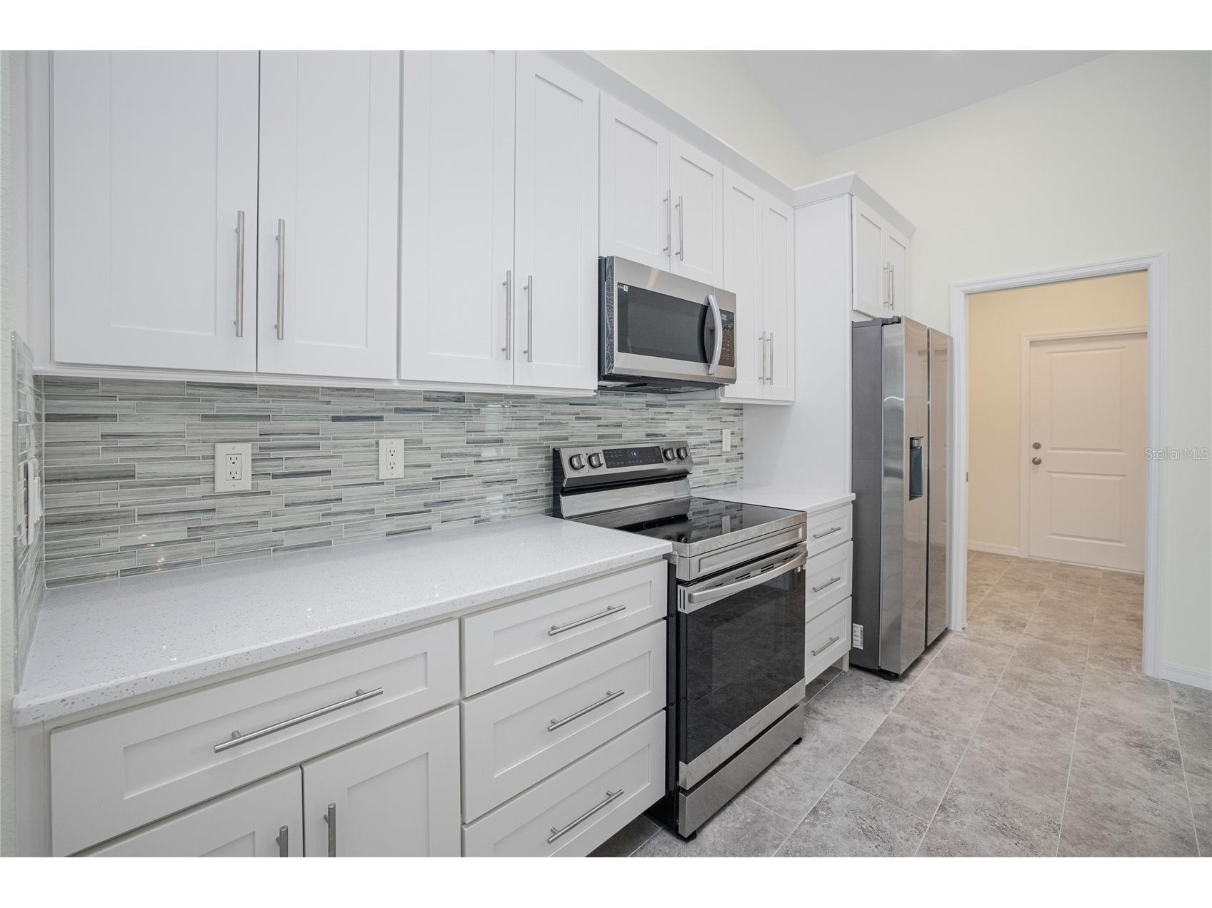 2102 NW 6th Place Cape Coral FL 33993 - LOCH NESS CANAL C7525042 image12