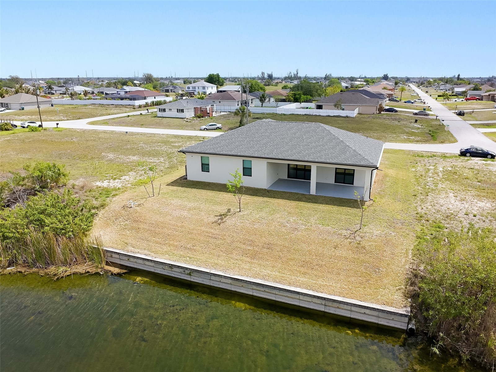 2102 NW 6th Place Cape Coral FL 33993 - LOCH NESS CANAL C7525042 image3
