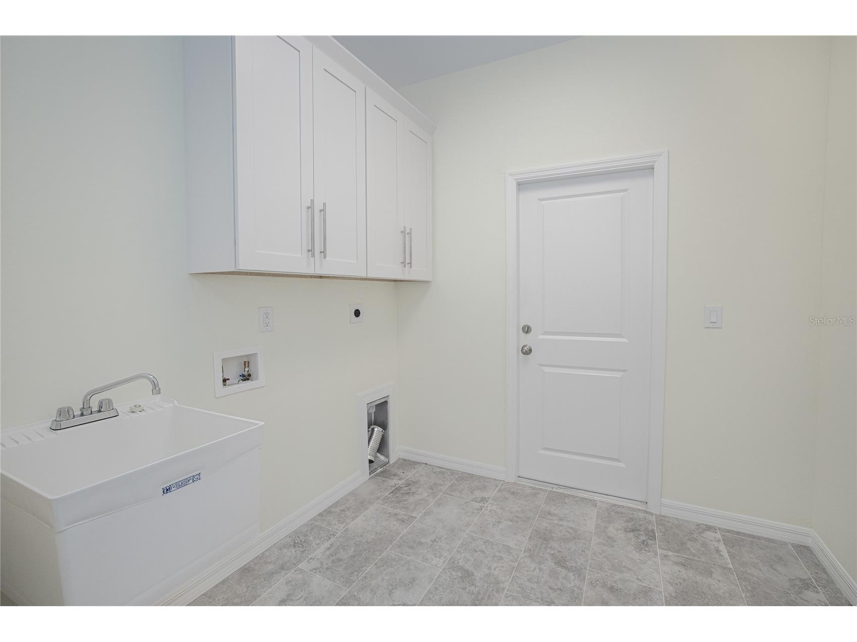 2102 NW 6th Place Cape Coral FL 33993 - LOCH NESS CANAL C7525042 image32