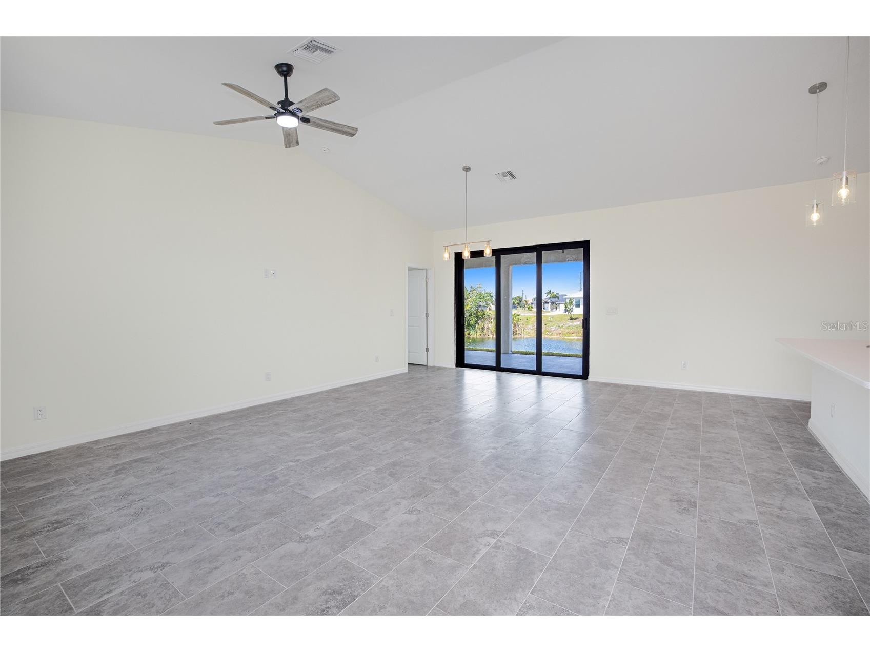 2102 NW 6th Place Cape Coral FL 33993 - LOCH NESS CANAL C7525042 image7
