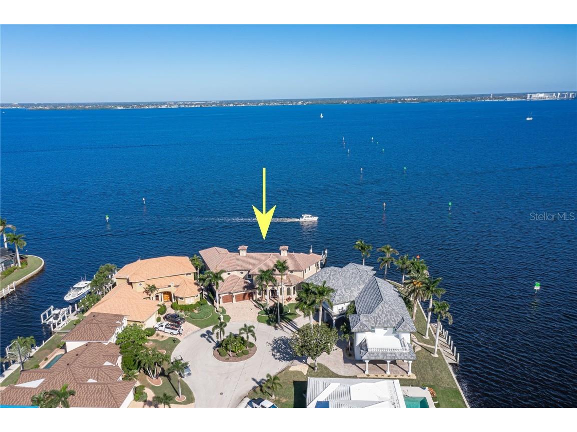2102 Palm Tree Drive Punta Gorda FL 33950 - CHARLOTTE HARBOR C7487006 image1