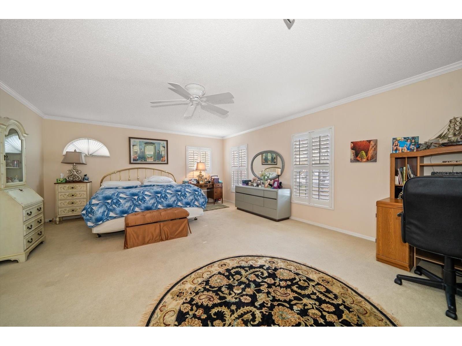 2102 S Fore Circle Tampa FL 33612 TB8475187 image10