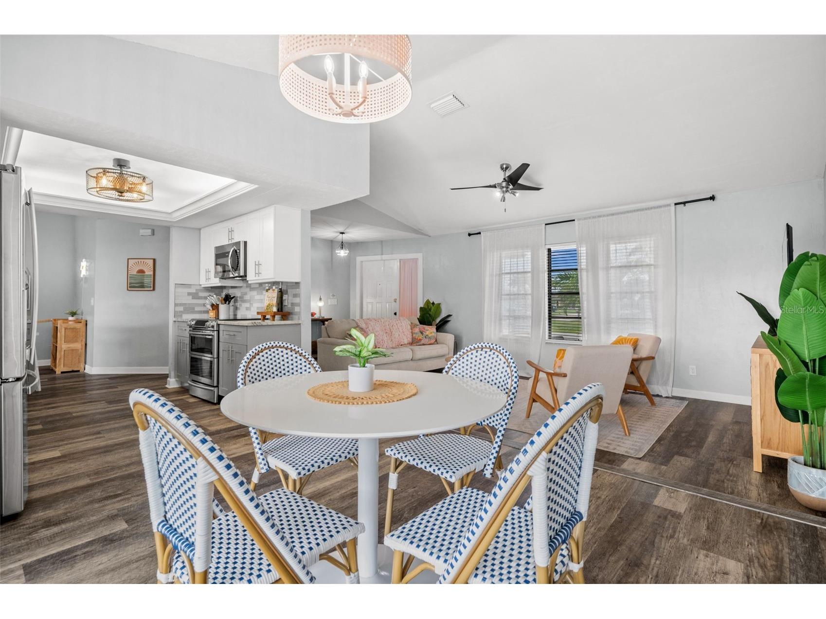 2102 SE 8th Street Cape Coral FL 33990 C7526498 image11