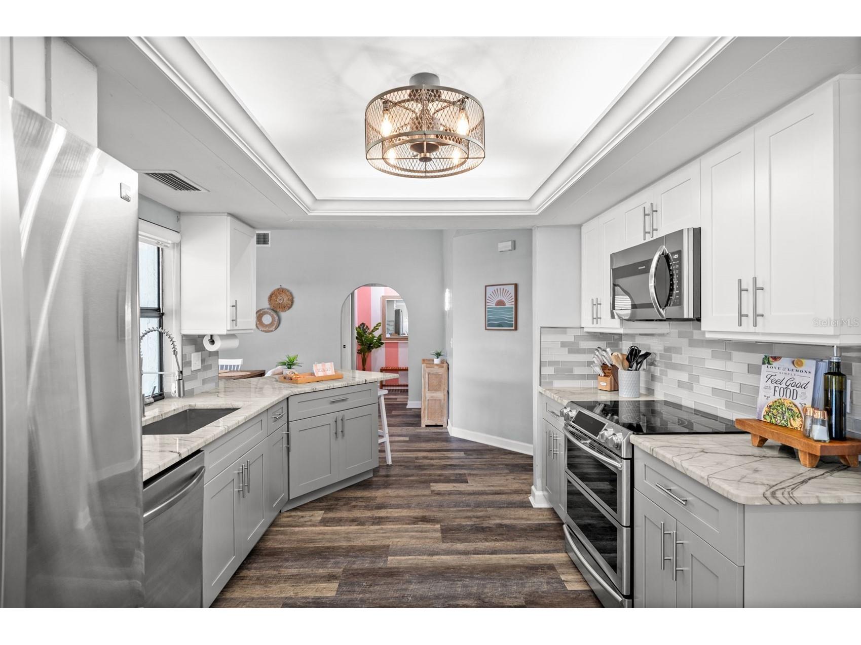 2102 SE 8th Street Cape Coral FL 33990 C7526498 image12