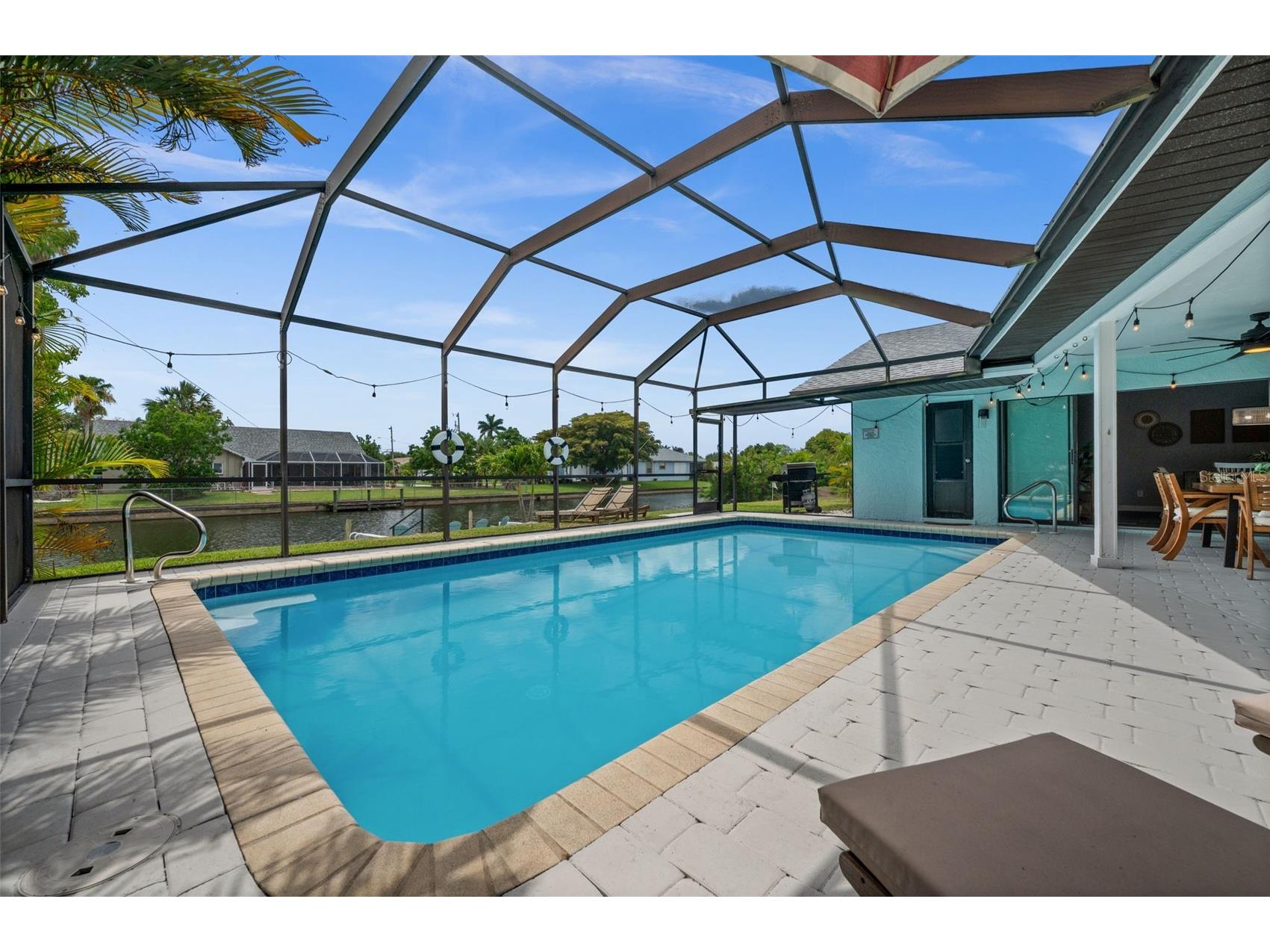 2102 SE 8th Street Cape Coral FL 33990 C7526498 image2