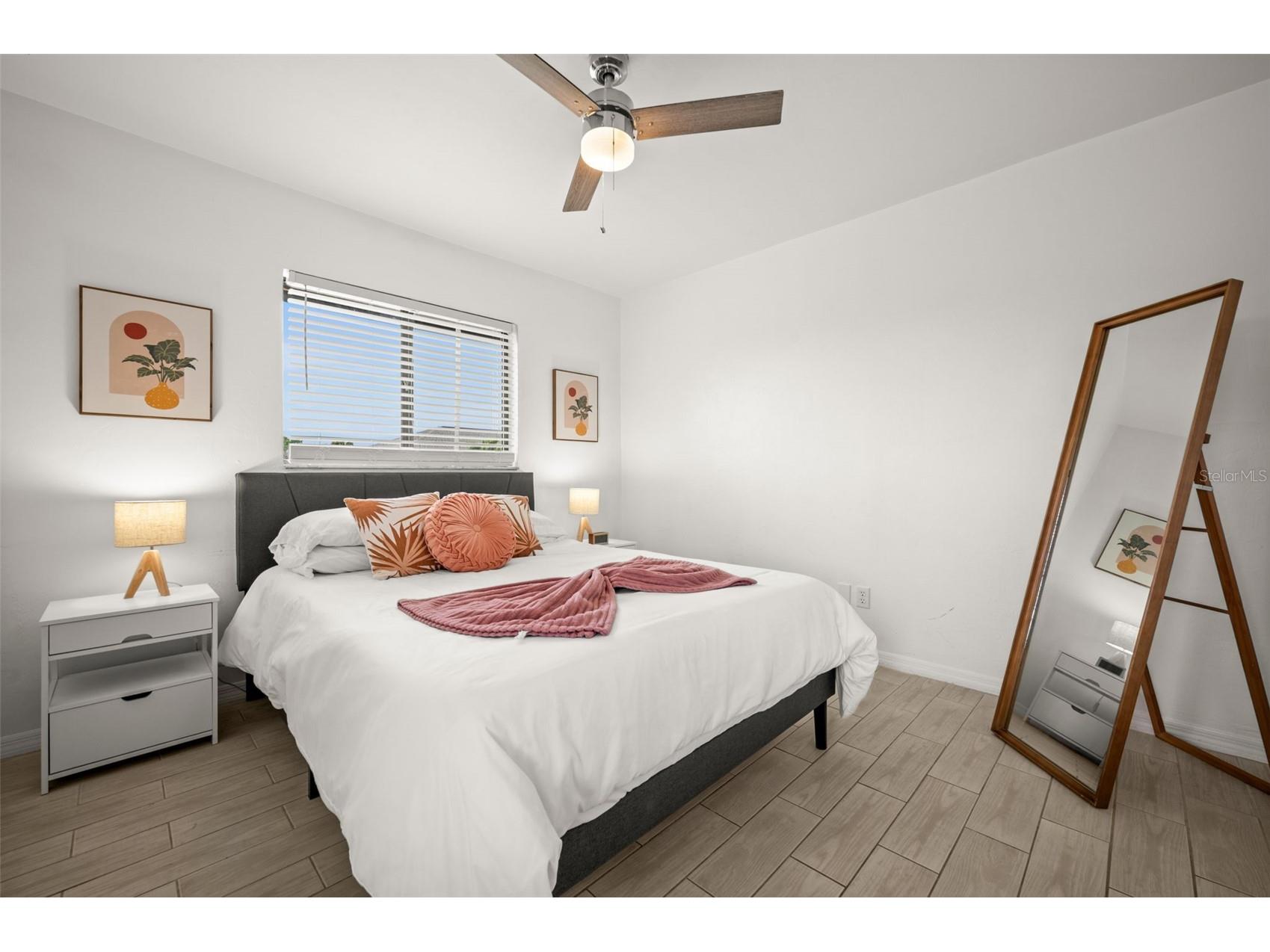 2102 SE 8th Street Cape Coral FL 33990 C7526498 image24