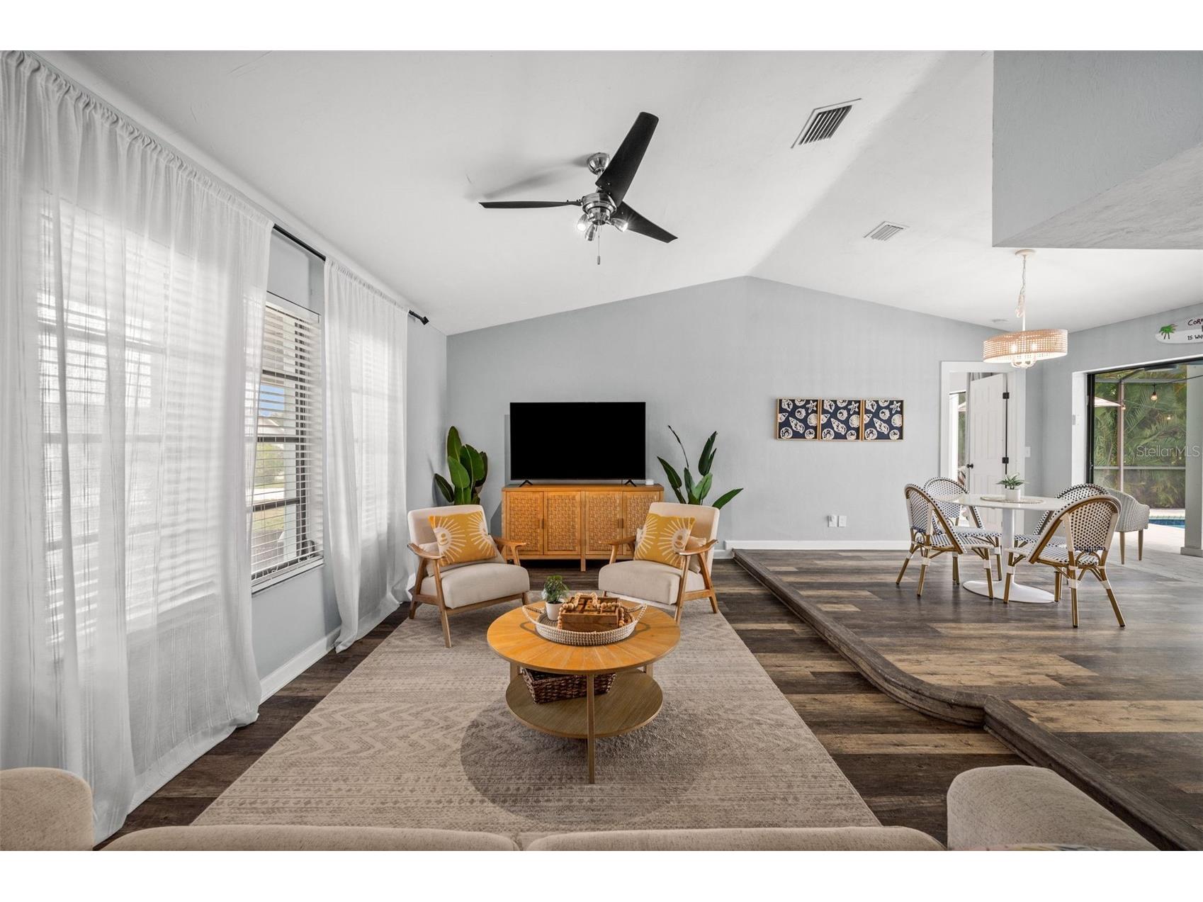2102 SE 8th Street Cape Coral FL 33990 C7526498 image9