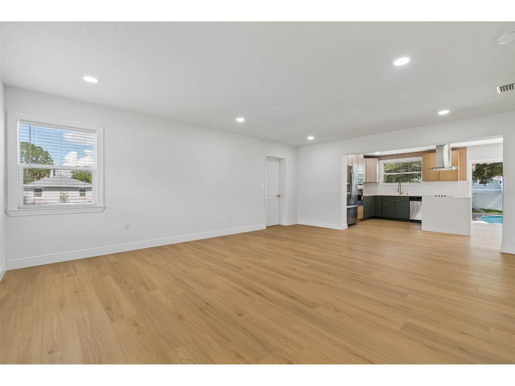 2102 W Ferris Avenue Tampa FL 33603 TB8519730 image11