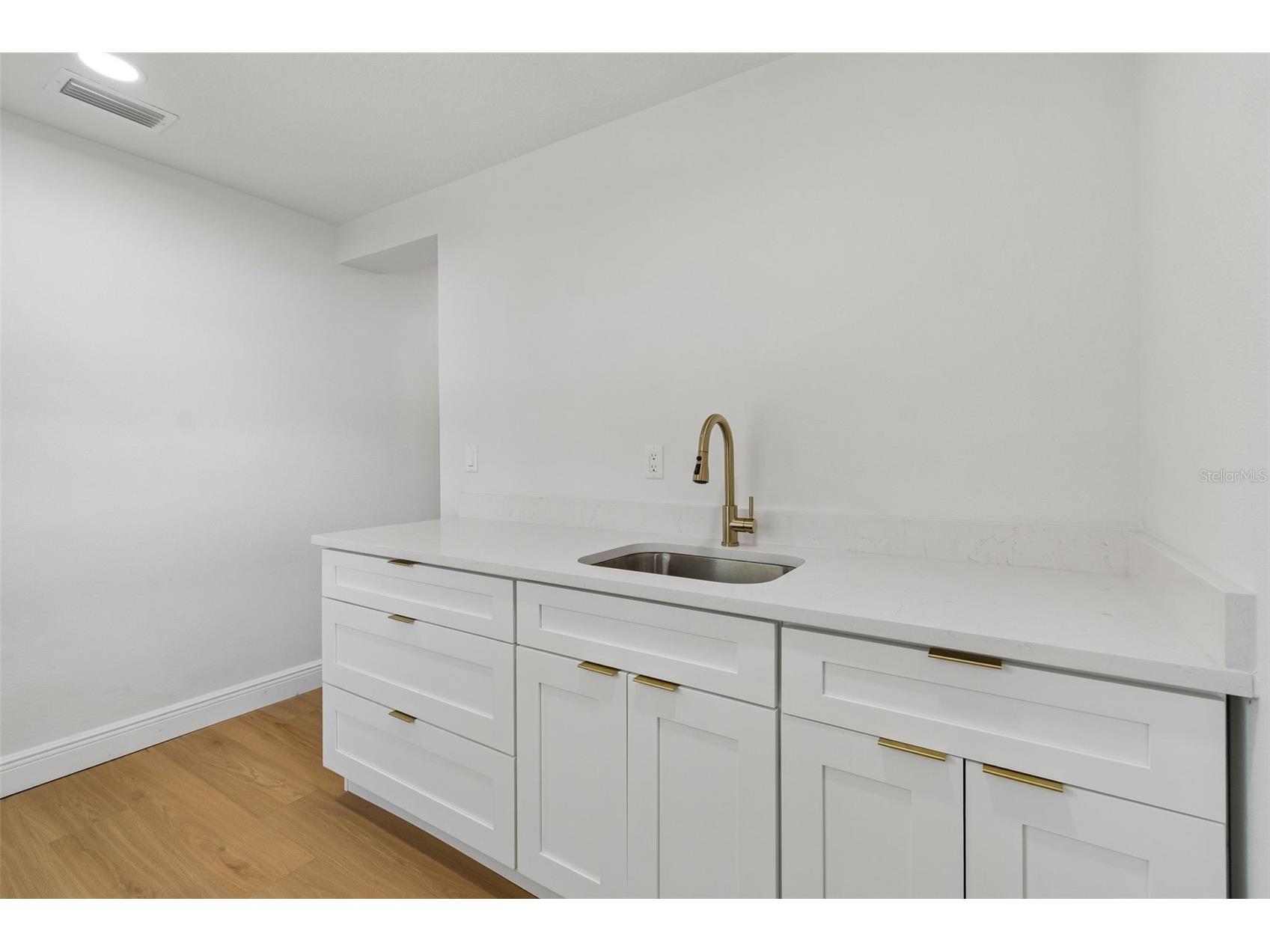 2102 W Ferris Avenue Tampa FL 33603 TB8519730 image36