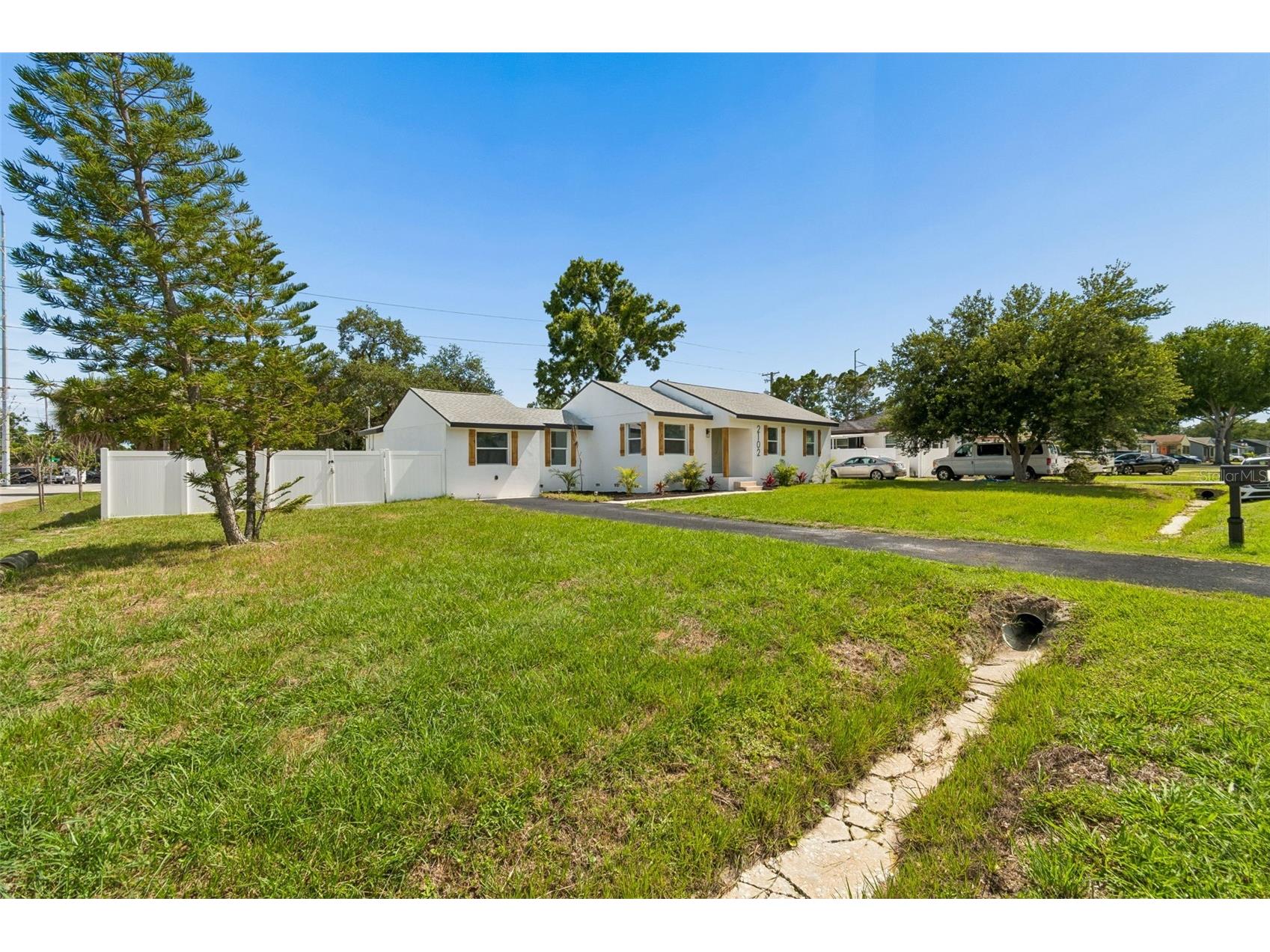 2102 W Ferris Avenue Tampa FL 33603 TB8519730 image5