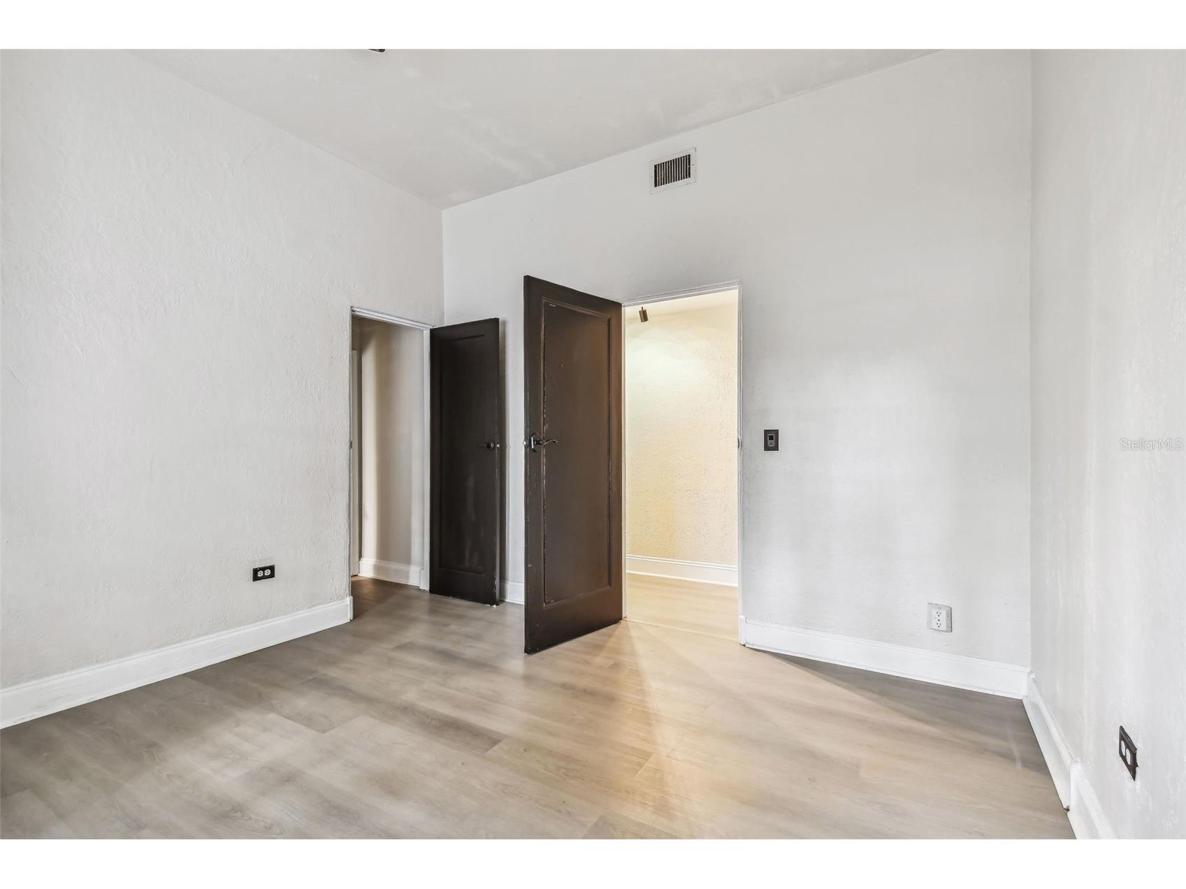 2102 W La Salle Street Tampa FL 33607 TB8518156 image48