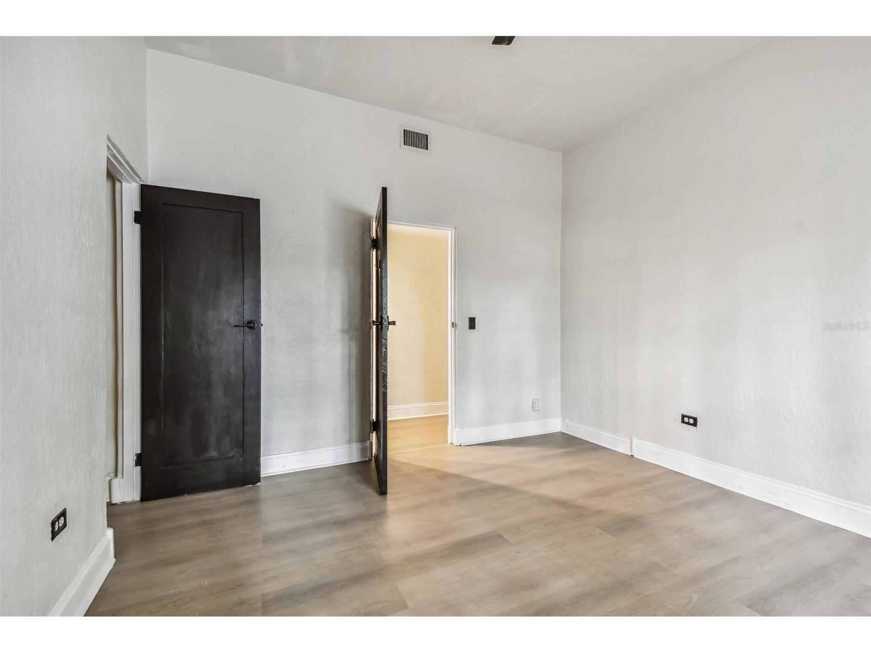 2102 W La Salle Street Tampa FL 33607 TB8518156 image49