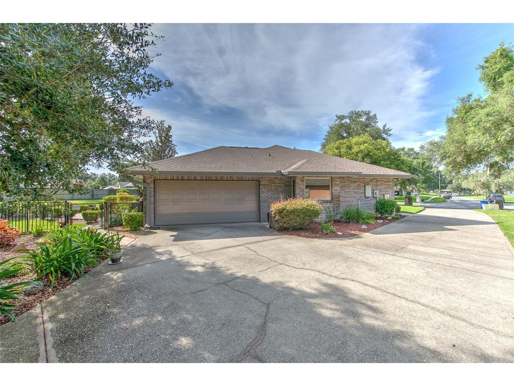 2102 Whitlock Place Dover FL 33527 TB8519690 image2