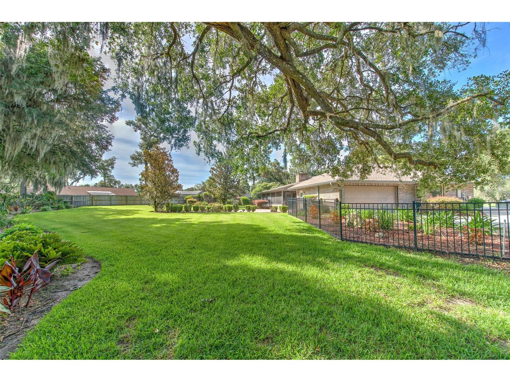2102 Whitlock Place Dover FL 33527 TB8519690 image41