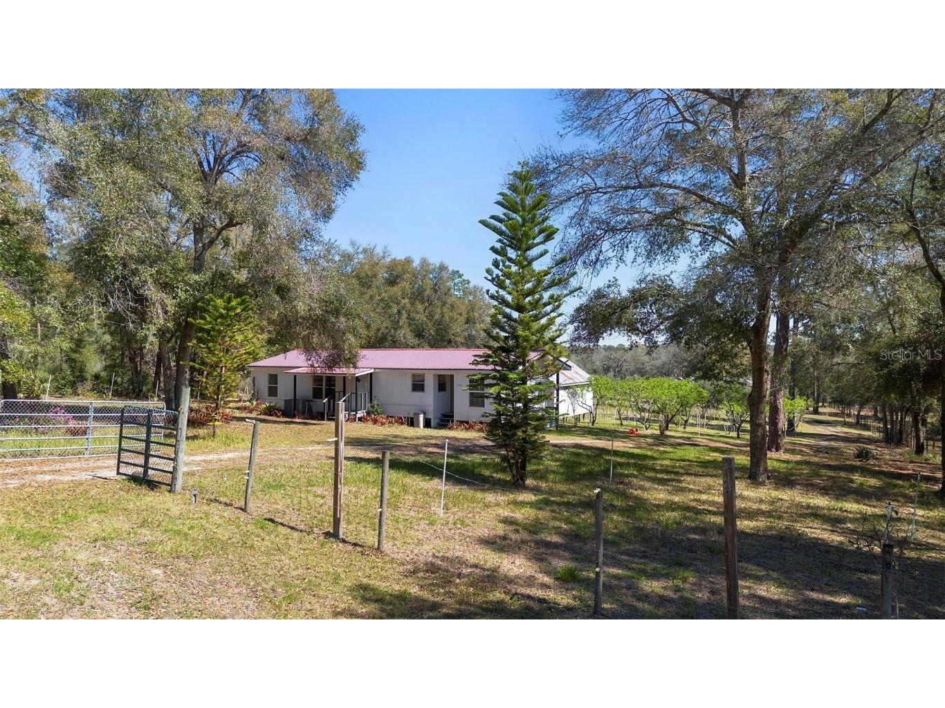 21020 SE 152nd Lane Umatilla FL 32784 V4941198 image1