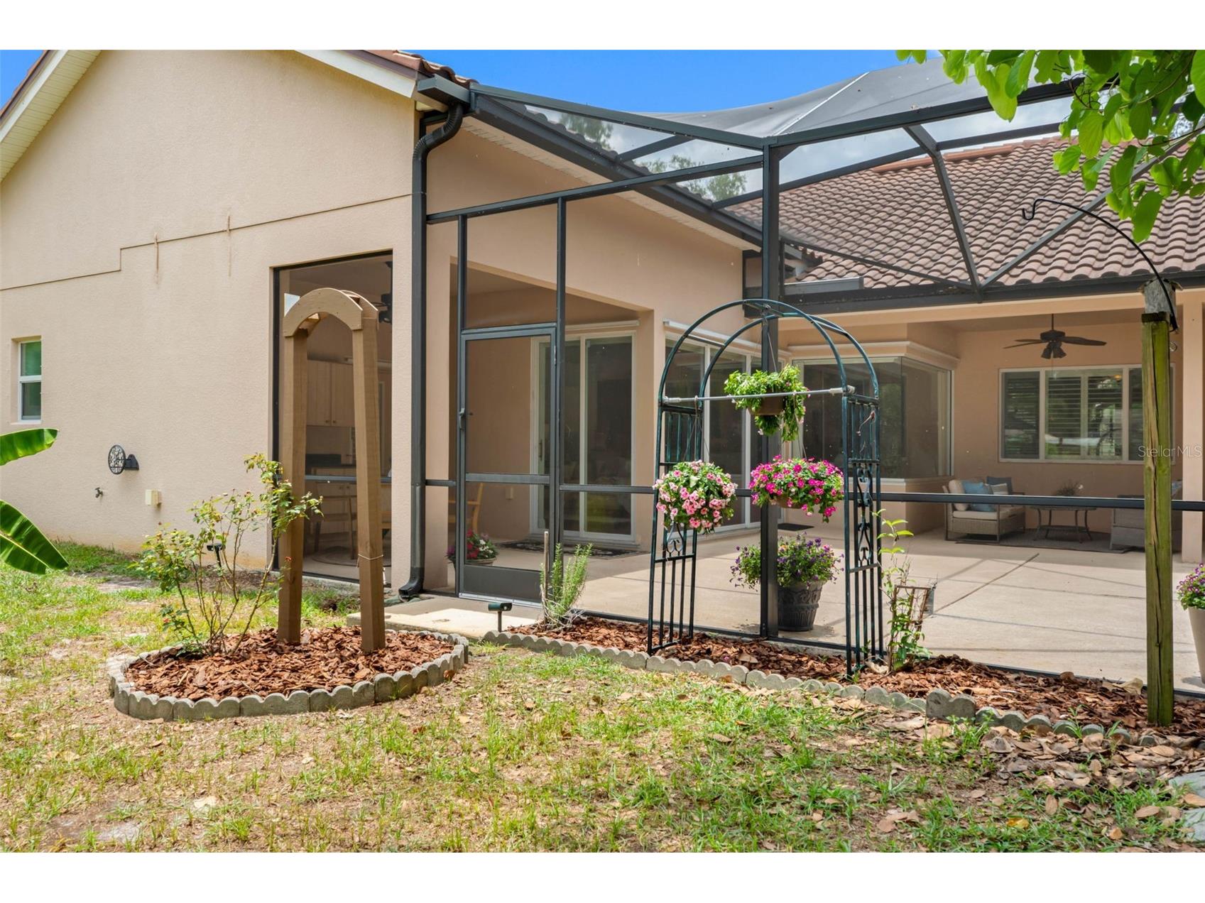 2103 Carroll Landing Drive Tampa FL 33612 TB8525811 image40