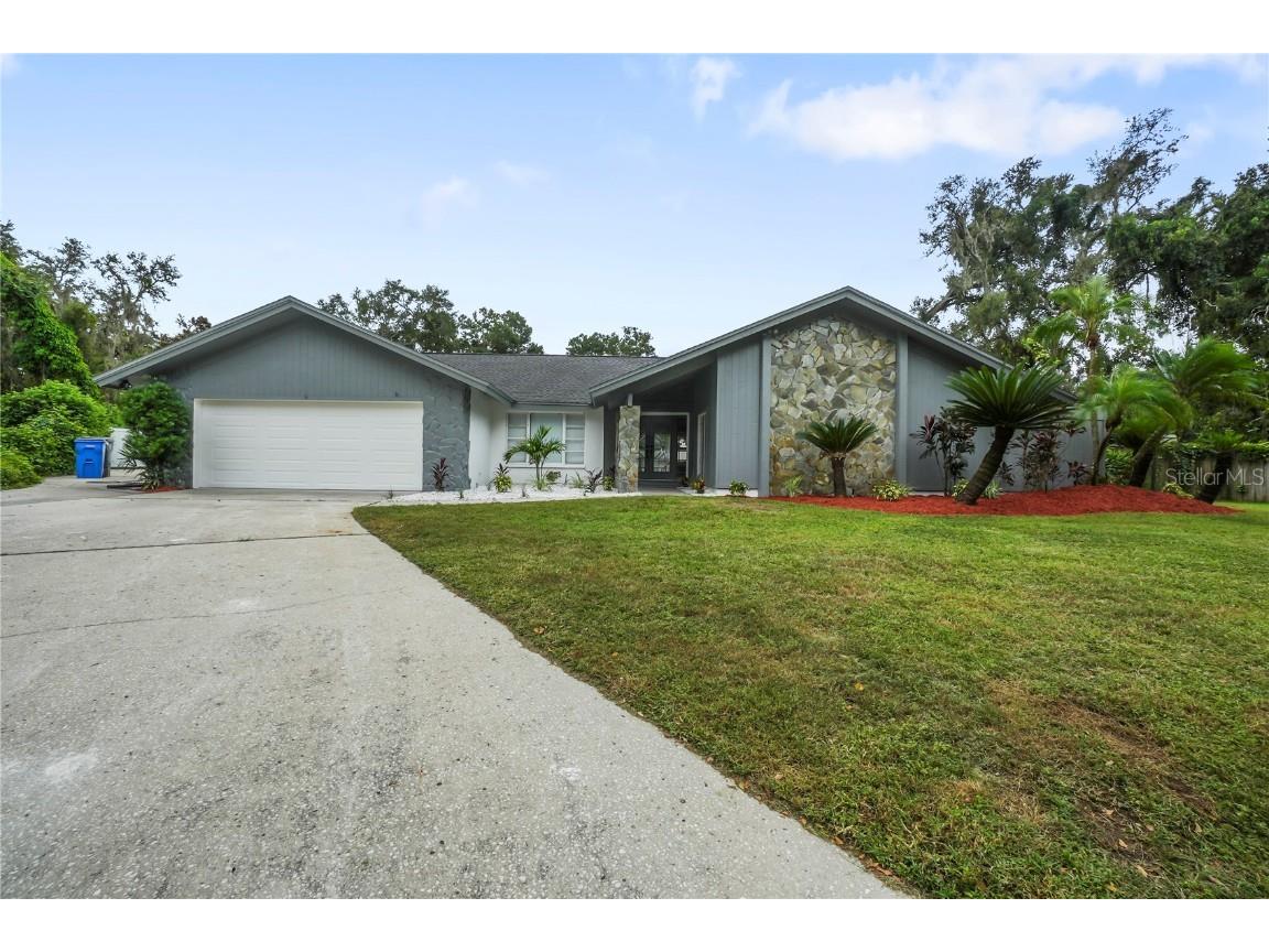 2103 Doefield Court Valrico FL 33596 TB8436795 image1