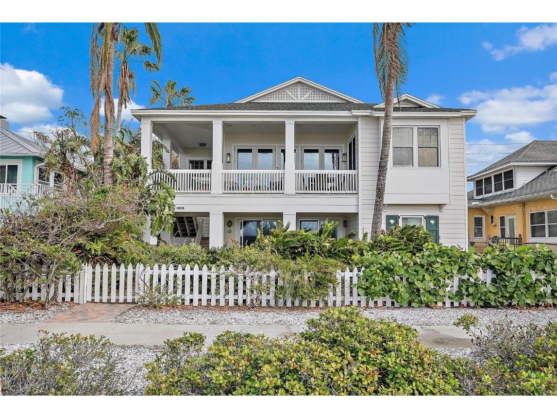 2103 Gulf Way Saint Pete Beach FL 33706 TB8317552 image1