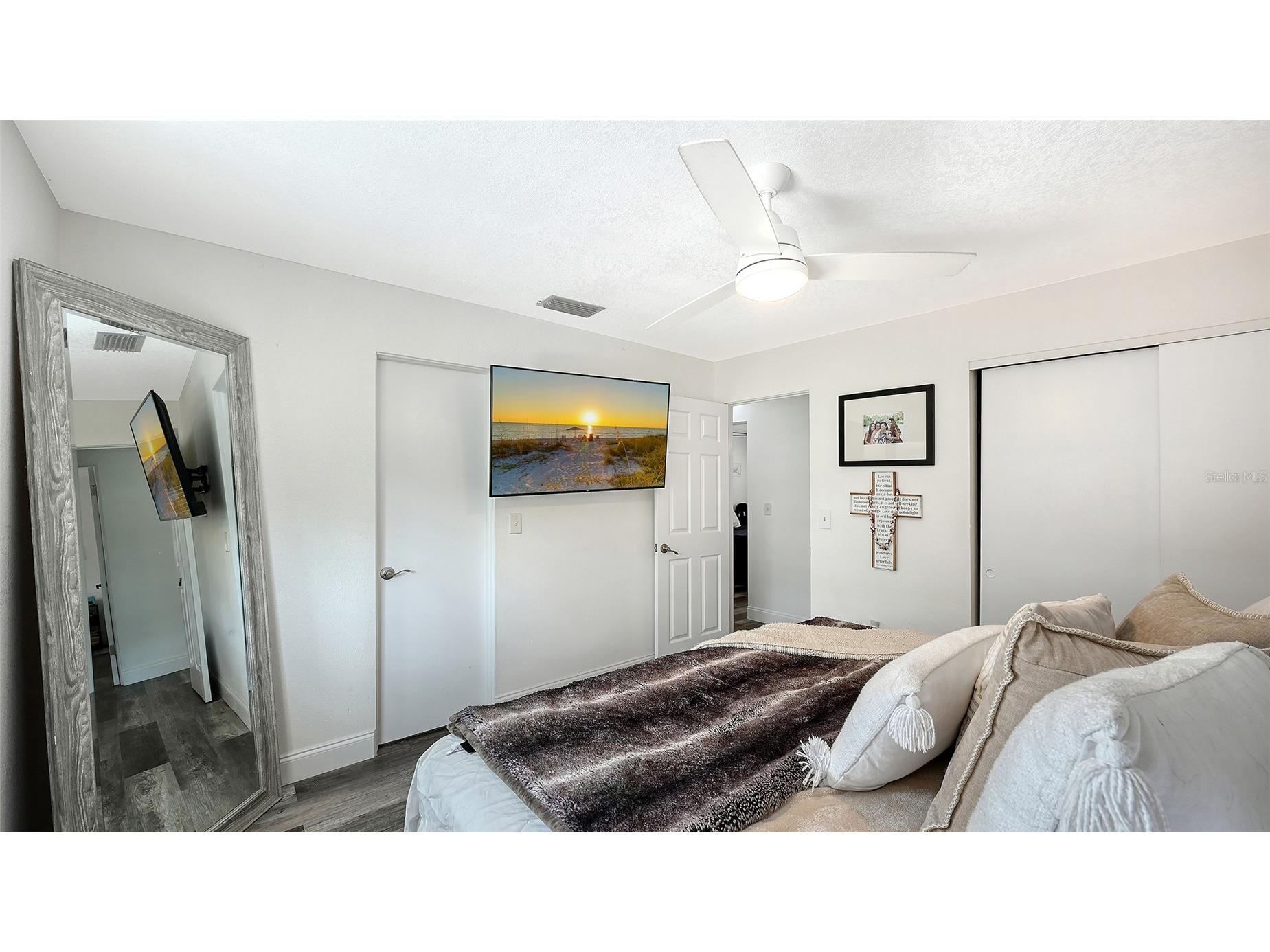 2103 Lusitania Drive Sarasota FL 34231 - PHILLIPPI CREEK A4696955 image23