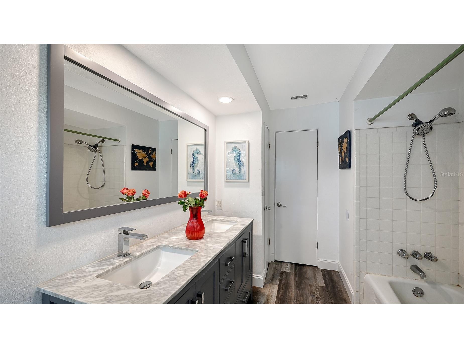 2103 Lusitania Drive Sarasota FL 34231 - PHILLIPPI CREEK A4696955 image30