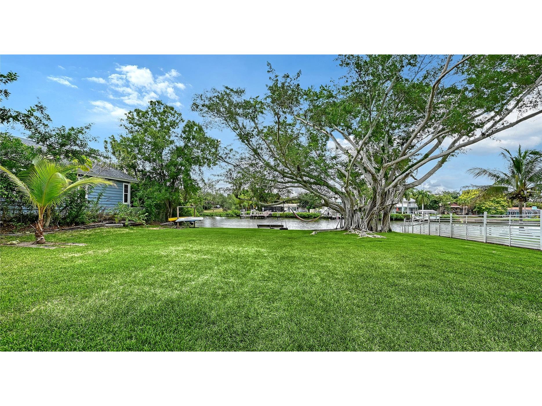 2103 Lusitania Drive Sarasota FL 34231 - PHILLIPPI CREEK A4696955 image33