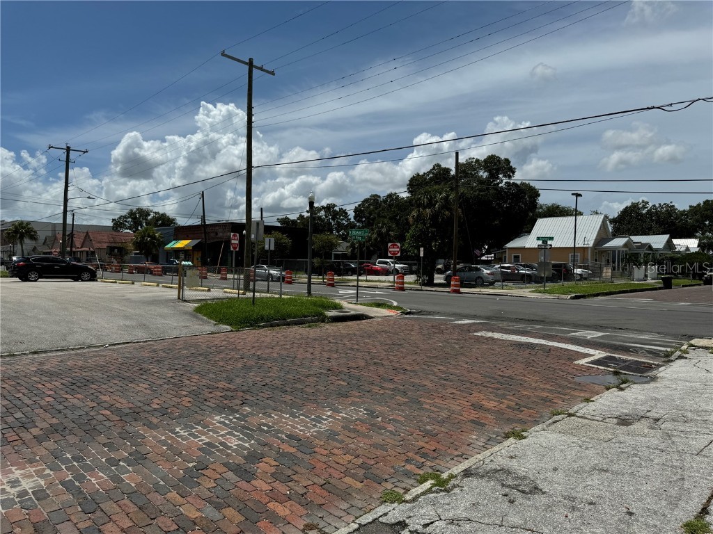 2103 N Howard Avenue Tampa FL 33607 TB8301880 image10