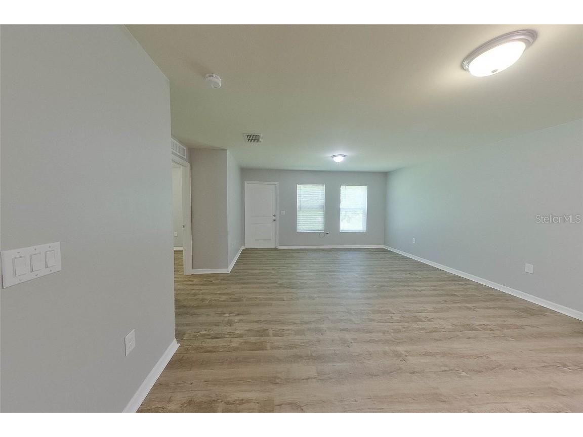 2103 Roosevelt Avenue Alva FL 33920 O6363857 image4