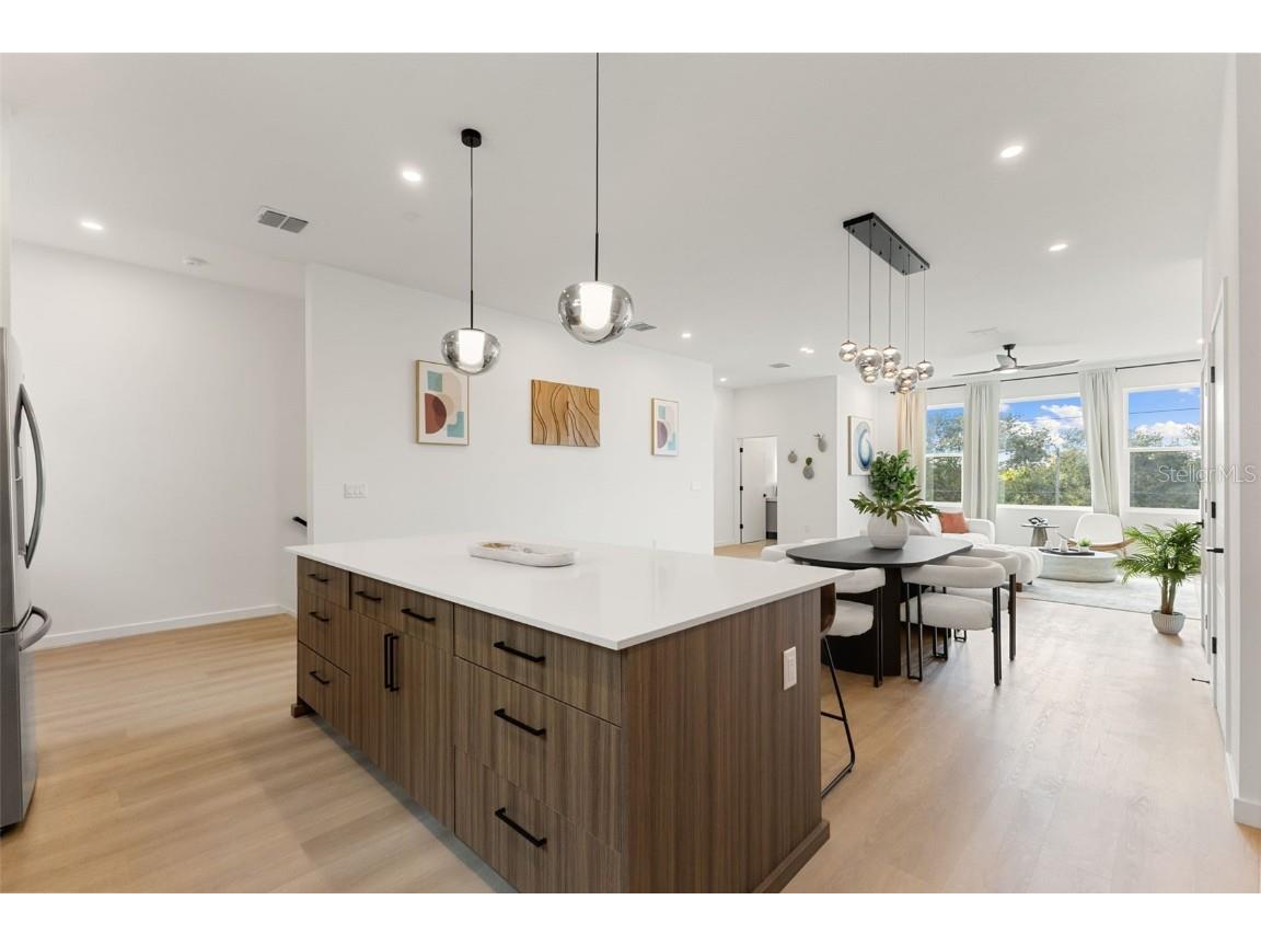 2104 4th Street S Saint Petersburg FL 33705 TB8449682 image12