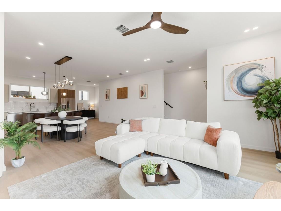 2104 4th Street S Saint Petersburg FL 33705 TB8449682 image16