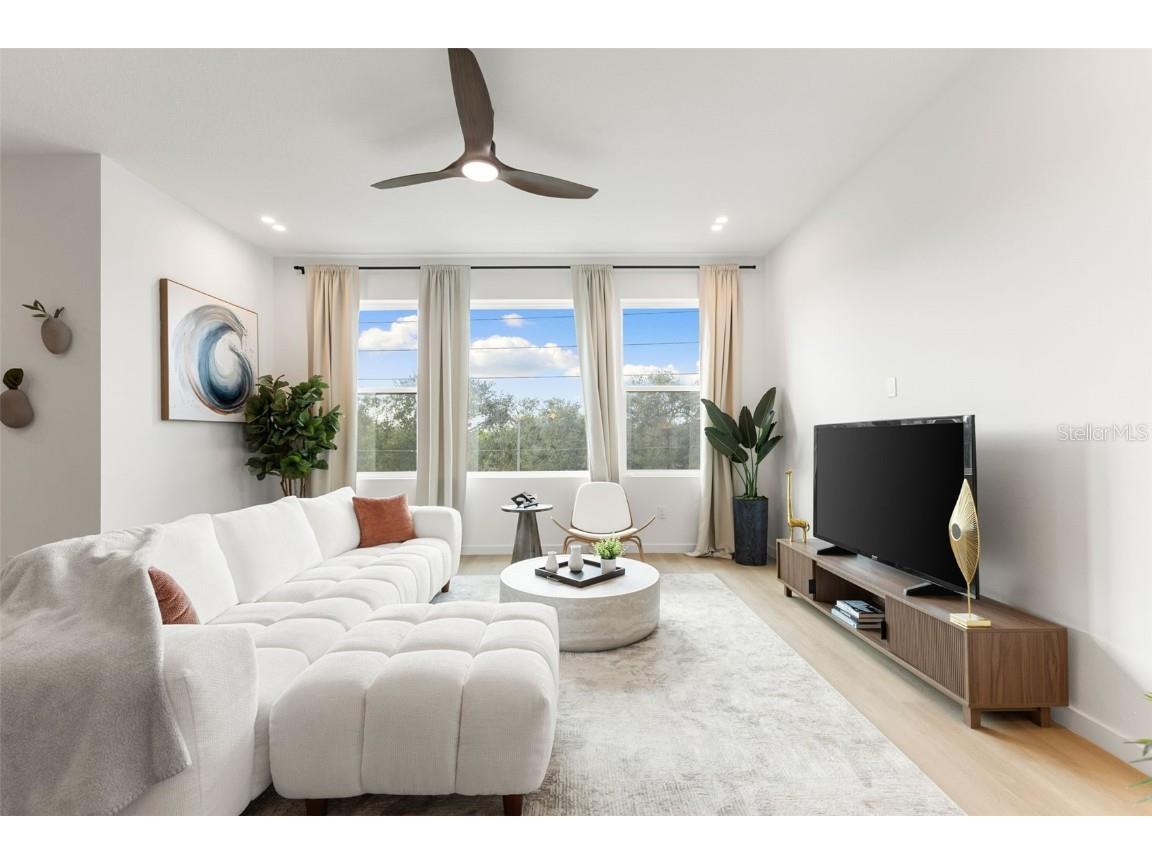 2104 4th Street S Saint Petersburg FL 33705 TB8449682 image19