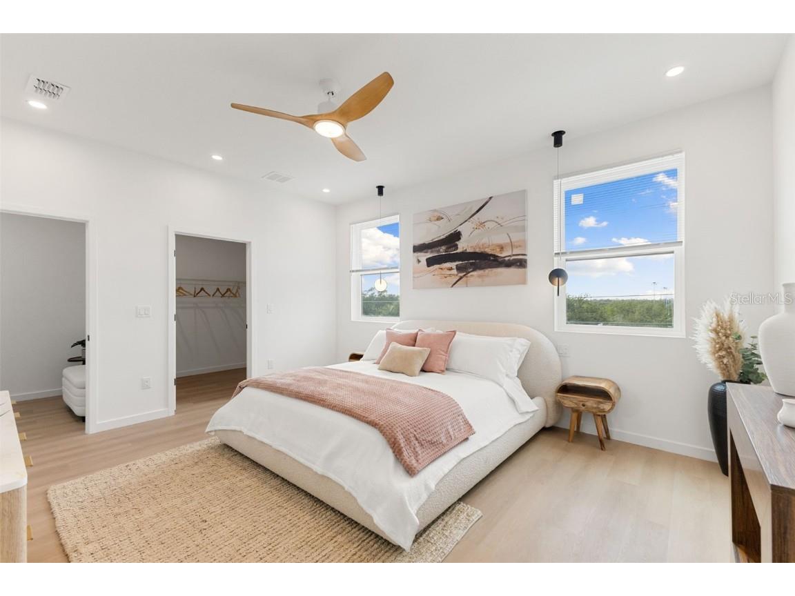 2104 4th Street S Saint Petersburg FL 33705 TB8449682 image22