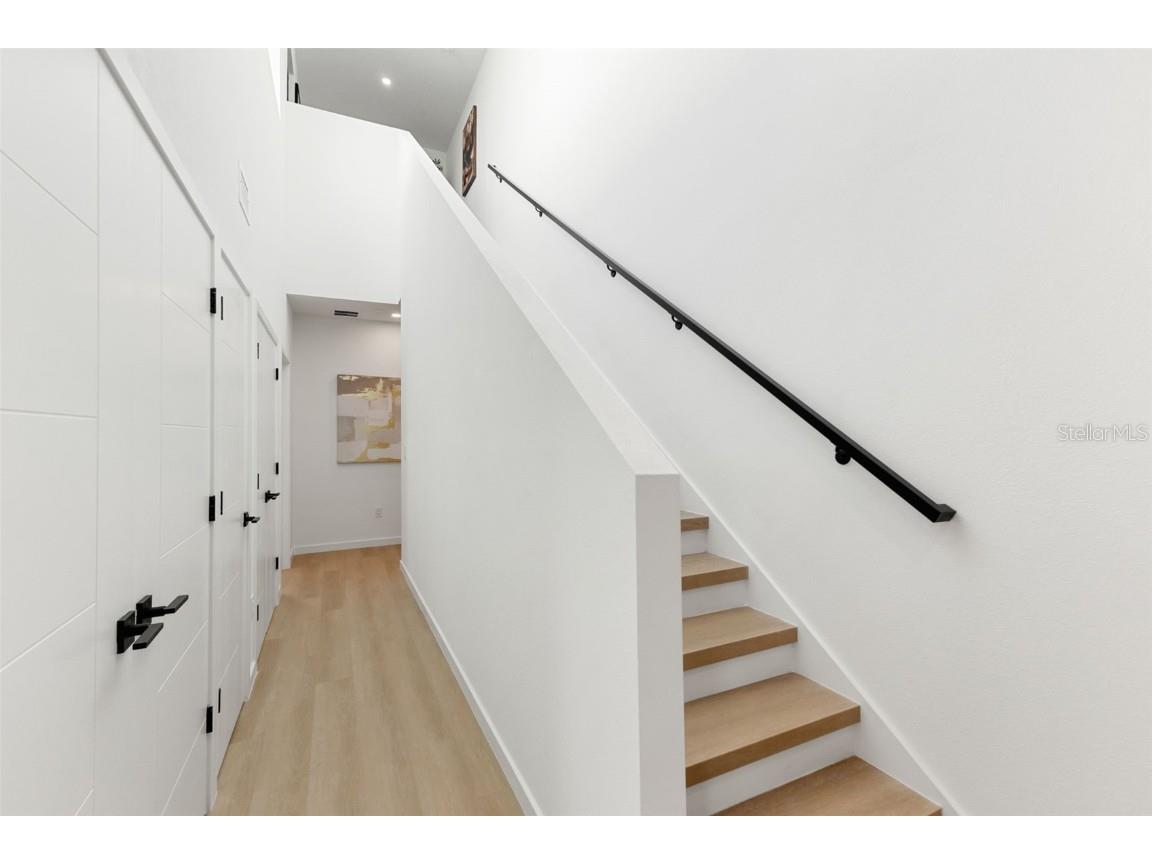 2104 4th Street S Saint Petersburg FL 33705 TB8449682 image29